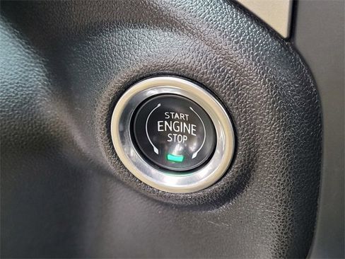 Used 2020 Chevrolet Silverado 1500 LT Trail Boss w/ Convenience Package image 18