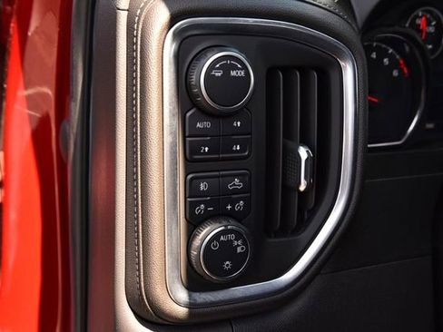 Used 2021 Chevrolet Silverado 1500 RST AWD/4WD image 10