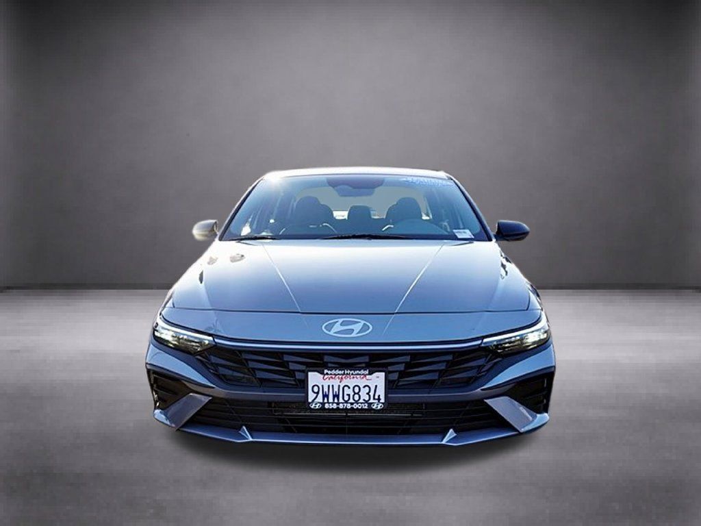 Certified 2026 Hyundai Elantra Sport FWD image 11
