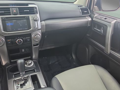 Used 2017 Toyota 4Runner SR5 Premium AWD/4WD image 14