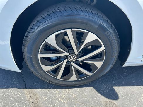 Certified 2023 Volkswagen Jetta S FWD image 25