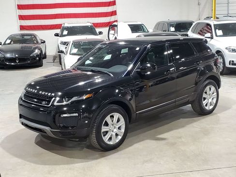 Used 2017 Land Rover Range Rover Evoque SE Premium image 37