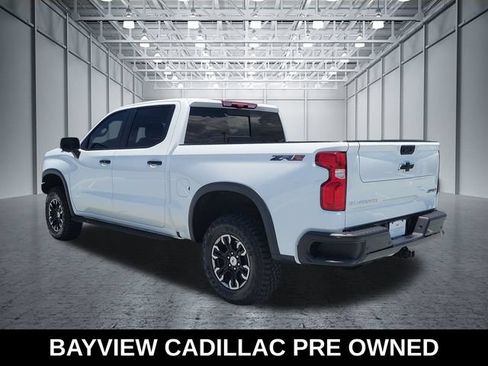 Used 2025 Chevrolet Silverado 1500 ZR2 w/ Technology Package AWD/4WD image 3