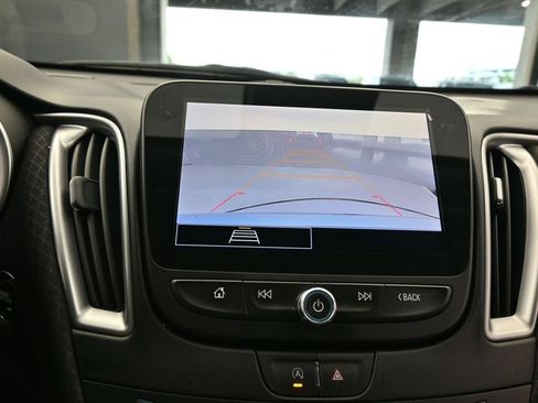 Used 2025 Chevrolet Malibu LT FWD image 20