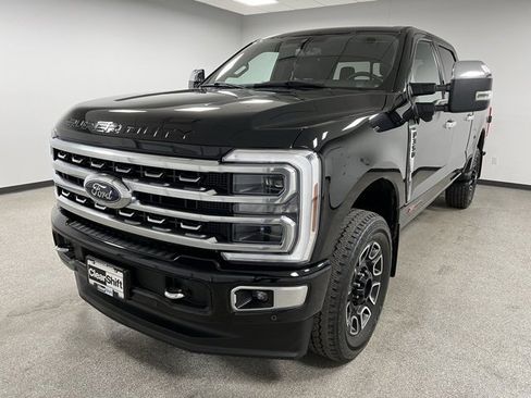Used 2024 Ford F350 Platinum image 4