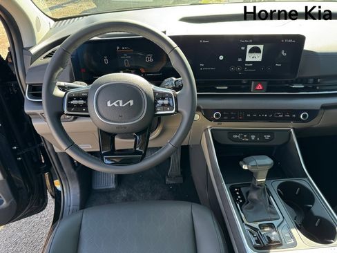 New 2026 Kia Carnival EX image 15