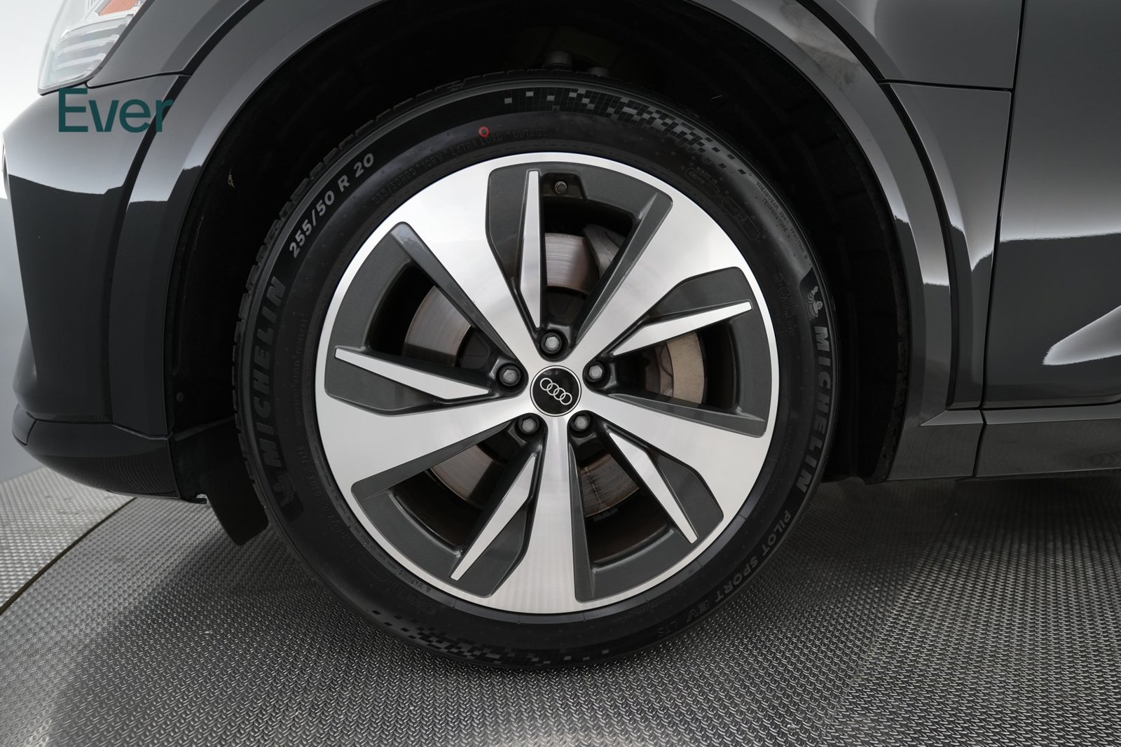 Used 2024 Audi Q8 e-tron Premium Plus AWD/4WD image 20