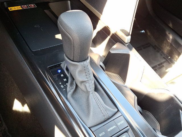 Used 2025 Toyota Camry LE FWD image 14