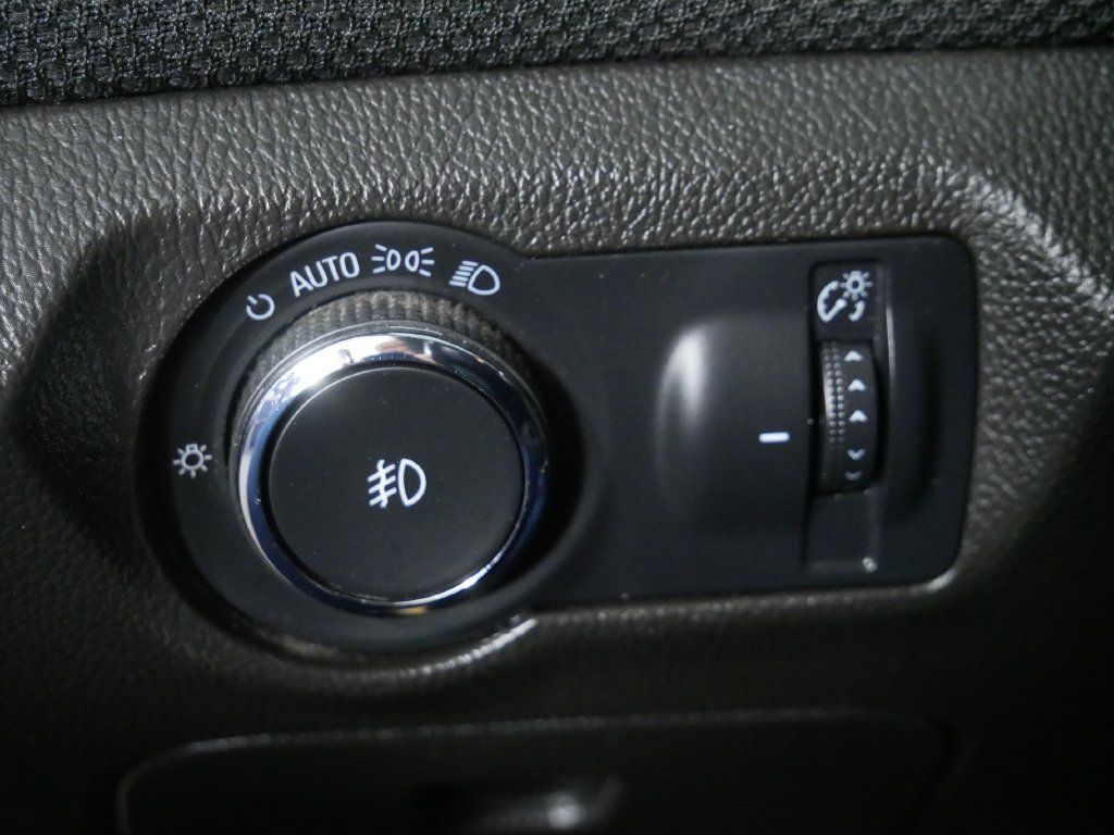 Used 2014 Chevrolet Cruze LT w/ RS Package FWD image 22