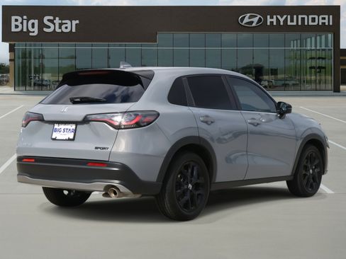 Used 2024 Honda HR-V Sport image 4