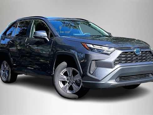 Used 2024 Toyota RAV4 XLE image 2