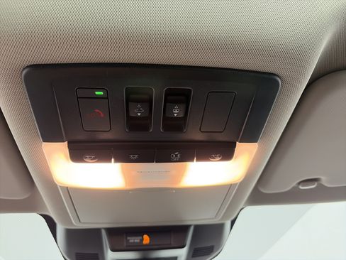 Certified 2023 Nissan Rogue Platinum w/ Platinum Premium Package AWD/4WD image 36