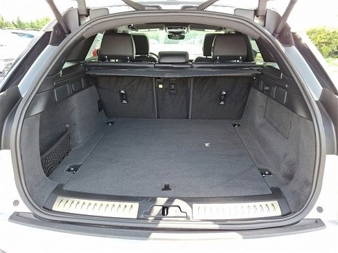 Used 2025 Land Rover Range Rover Velar Dynamic SE image 28