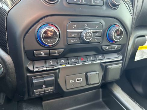 Used 2020 Chevrolet Silverado 1500 RST w/ All-Star Edition image 30