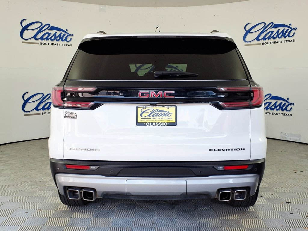Used 2024 GMC Acadia Elevation w/ Luxury Package FWD image 4