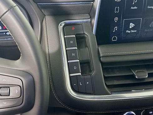 Used 2023 GMC Yukon AT4 image 18