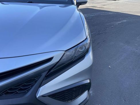 Used 2022 Toyota Camry SE image 14