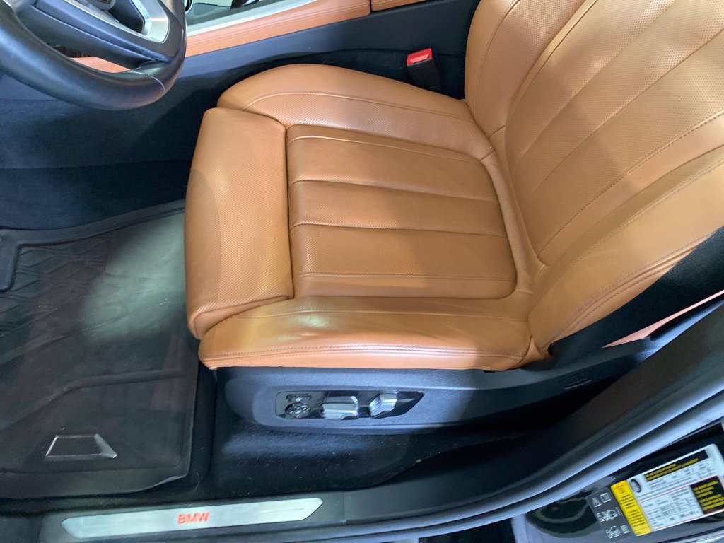Used 2019 BMW X7 xDrive40i w/ Premium Package AWD/4WD image 14