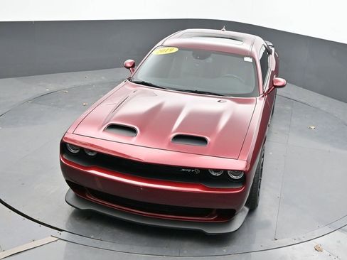 Used 2019 Dodge Challenger SRT Hellcat Redeye RWD image 42