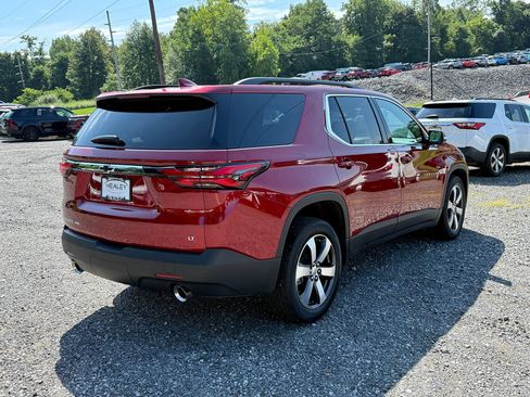 Certified 2023 Chevrolet Traverse LT w/ LT Premium Package AWD/4WD image 6