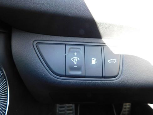 Used 2026 Genesis G70 3.3T Sport Prestige image 22