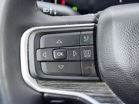 Used 2024 Jeep Wagoneer L Series II RWD image 23