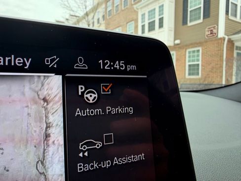 Used 2021 BMW 530i xDrive w/ Convenience Package image 17