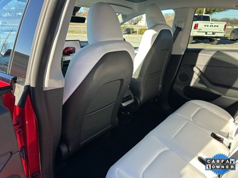 Used 2023 Tesla Model Y Performance image 40