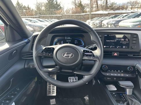 New 2026 Hyundai Elantra SEL Sport Premium FWD image 9