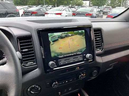 Certified 2023 Nissan Frontier PRO-4X w/ Technology Package AWD/4WD image 19