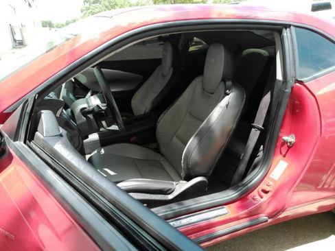 Used 2010 Chevrolet Camaro SS w/ RS Package RWD image 7