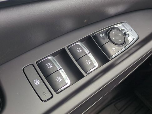 New 2026 Kia Carnival SX image 24