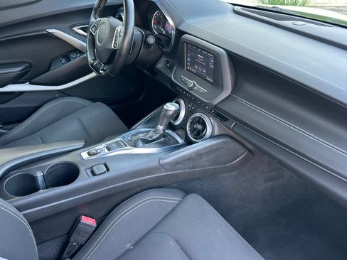 Used 2019 Chevrolet Camaro LT RWD image 16
