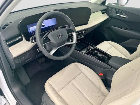 Certified 2026 Audi Q3 quattro 2.0T AWD/4WD image 9