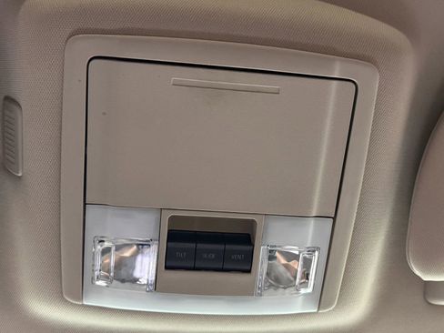 Used 2017 Lincoln Navigator Select AWD/4WD image 39