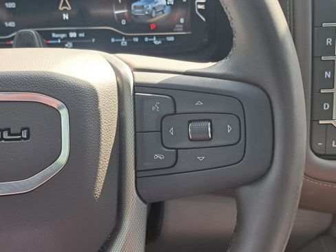 Used 2024 GMC Yukon XL Denali w/ Advanced Technology Package AWD/4WD image 26