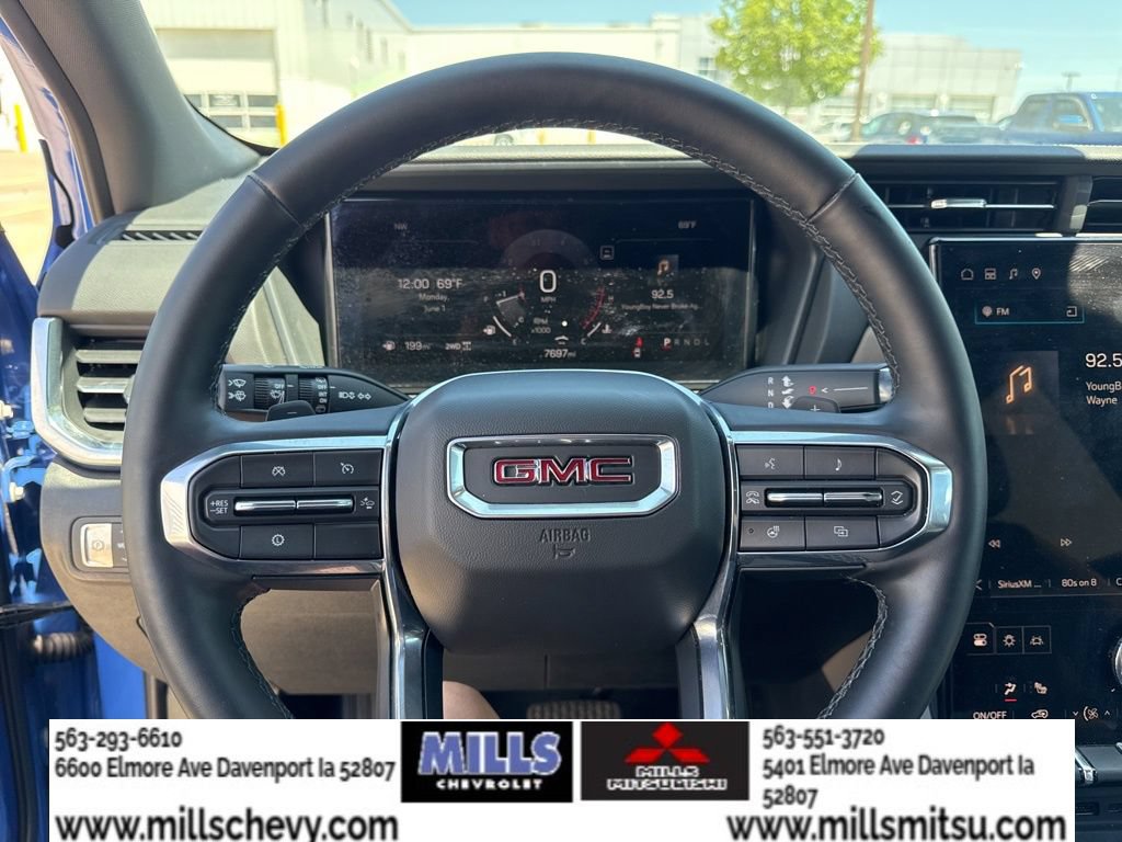 Used 2025 GMC Terrain Elevation w/ Technology Package II AWD/4WD image 13
