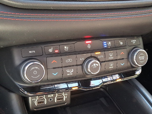 Used 2023 Dodge Durango R/T AWD/4WD image 17