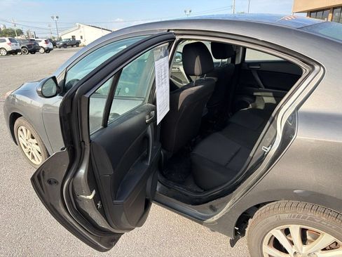 Used 2012 MAZDA MAZDA3 i Touring FWD image 15