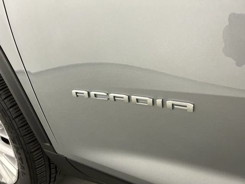 Used 2026 GMC Acadia Elevation w/ Elevation Premium Package FWD image 32