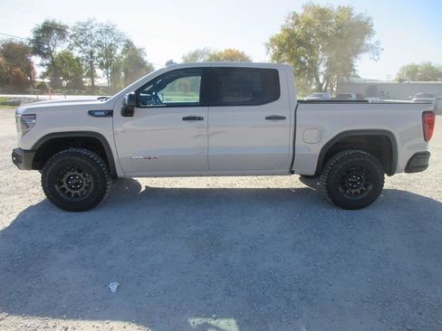 New 2026 GMC Sierra 1500 AT4X w/ AT4X AEV Edition image 10