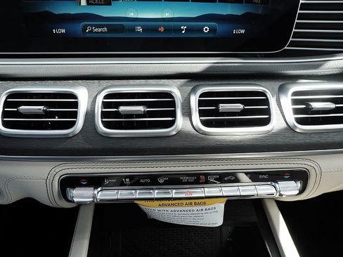 New 2026 Mercedes-Benz GLE 53 AMG 4MATIC Coupe image 24