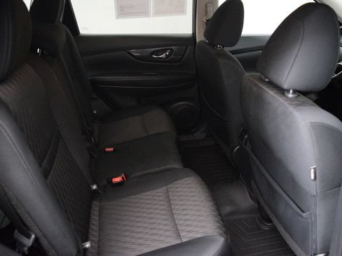 Used 2018 Nissan Rogue SV w/ Premium Package AWD/4WD image 14