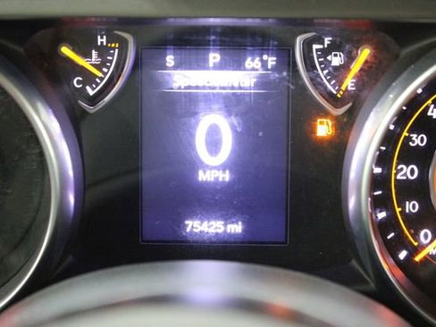 Used 2018 Jeep Wrangler Unlimited Sport S image 34