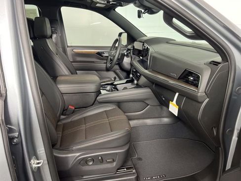 New 2026 Chevrolet Tahoe High Country AWD/4WD image 14