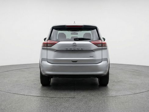 Used 2025 Nissan Rogue SV image 7