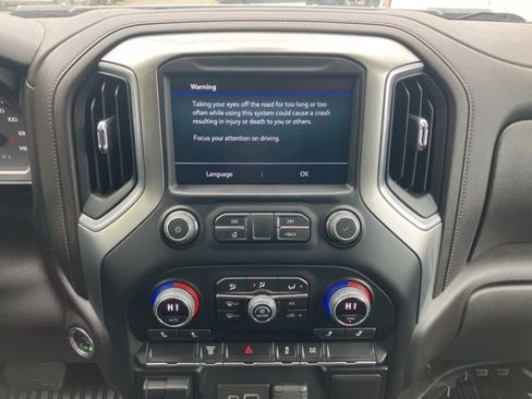 Used 2022 Chevrolet Silverado 3500 LT w/ Convenience Package image 28