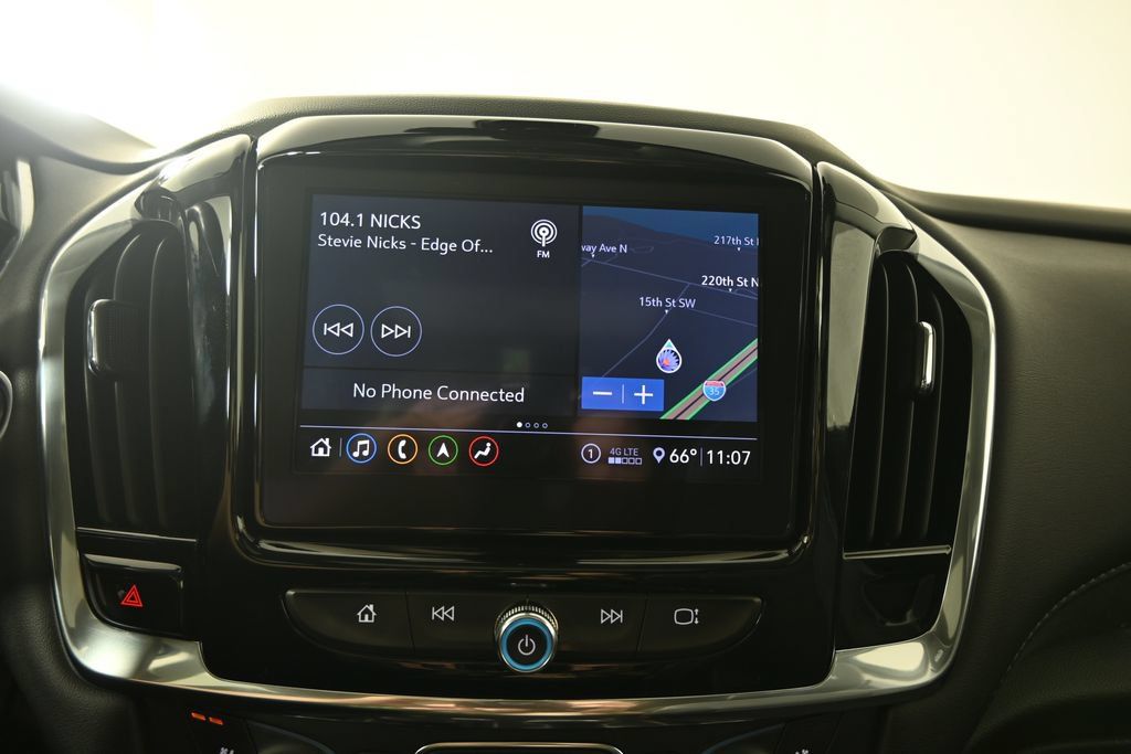 Used 2021 Chevrolet Traverse High Country AWD/4WD image 28