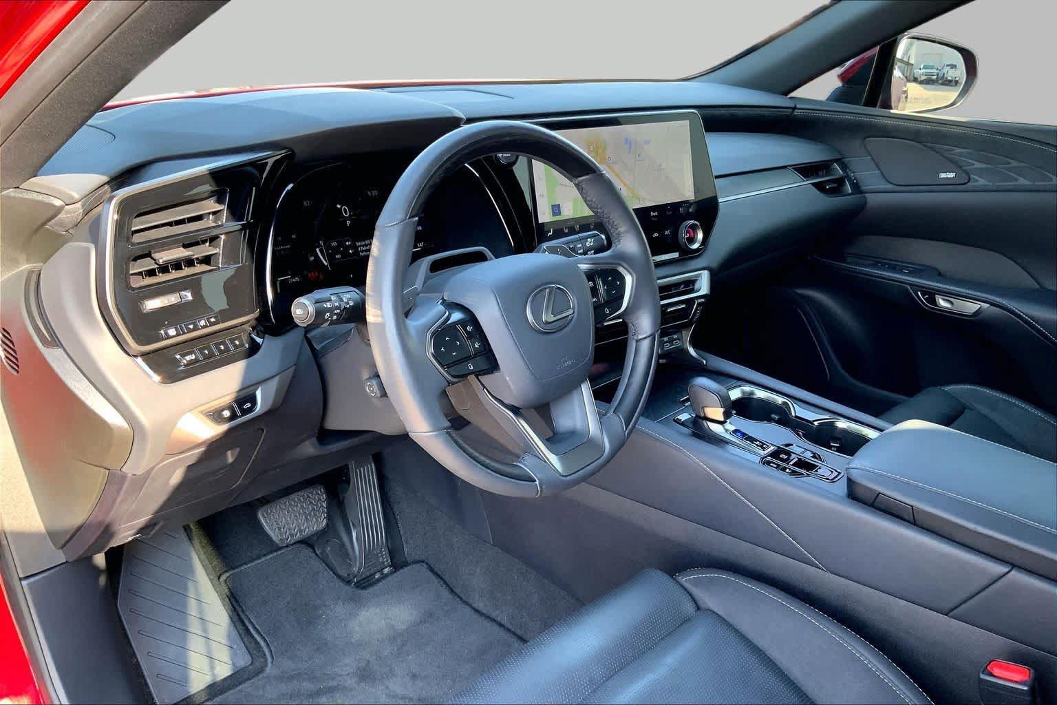 Used 2025 Lexus RX 350 AWD w/ Convenience Package image 18