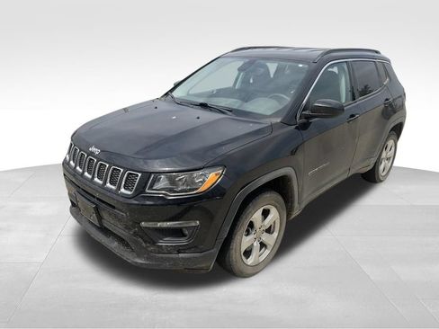 Used 2019 Jeep Compass Latitude w/ Cold Weather Group AWD/4WD image 5